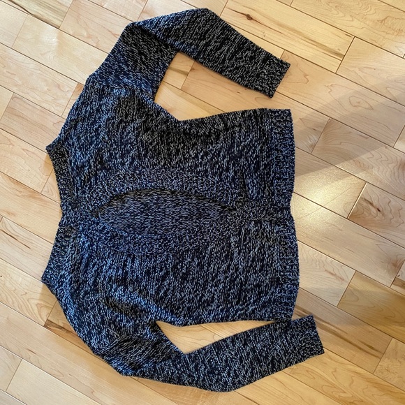XO by espy open back sweater size XS - Picture 5 of 6